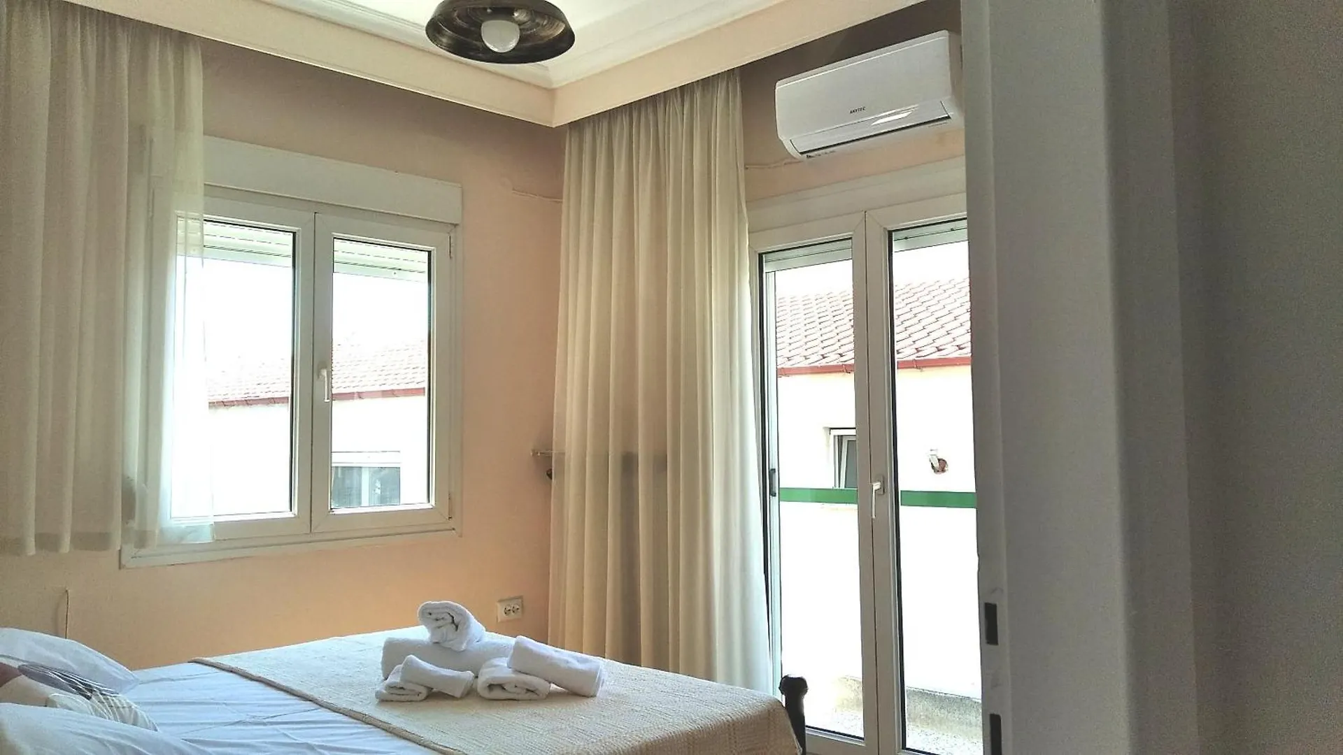 Elegant Apartment With Beautiful Panoramic View Salonic
